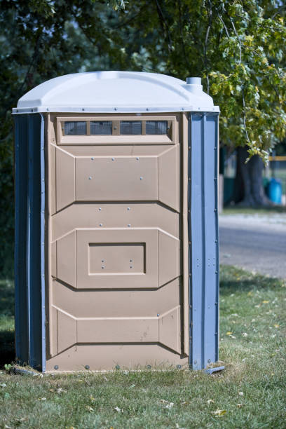 Portable Toilet Options We Offer in Crystal Lake, IL